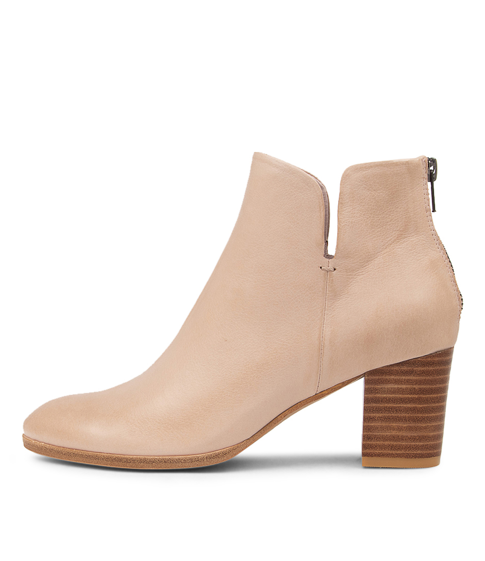 deitha cafe boot