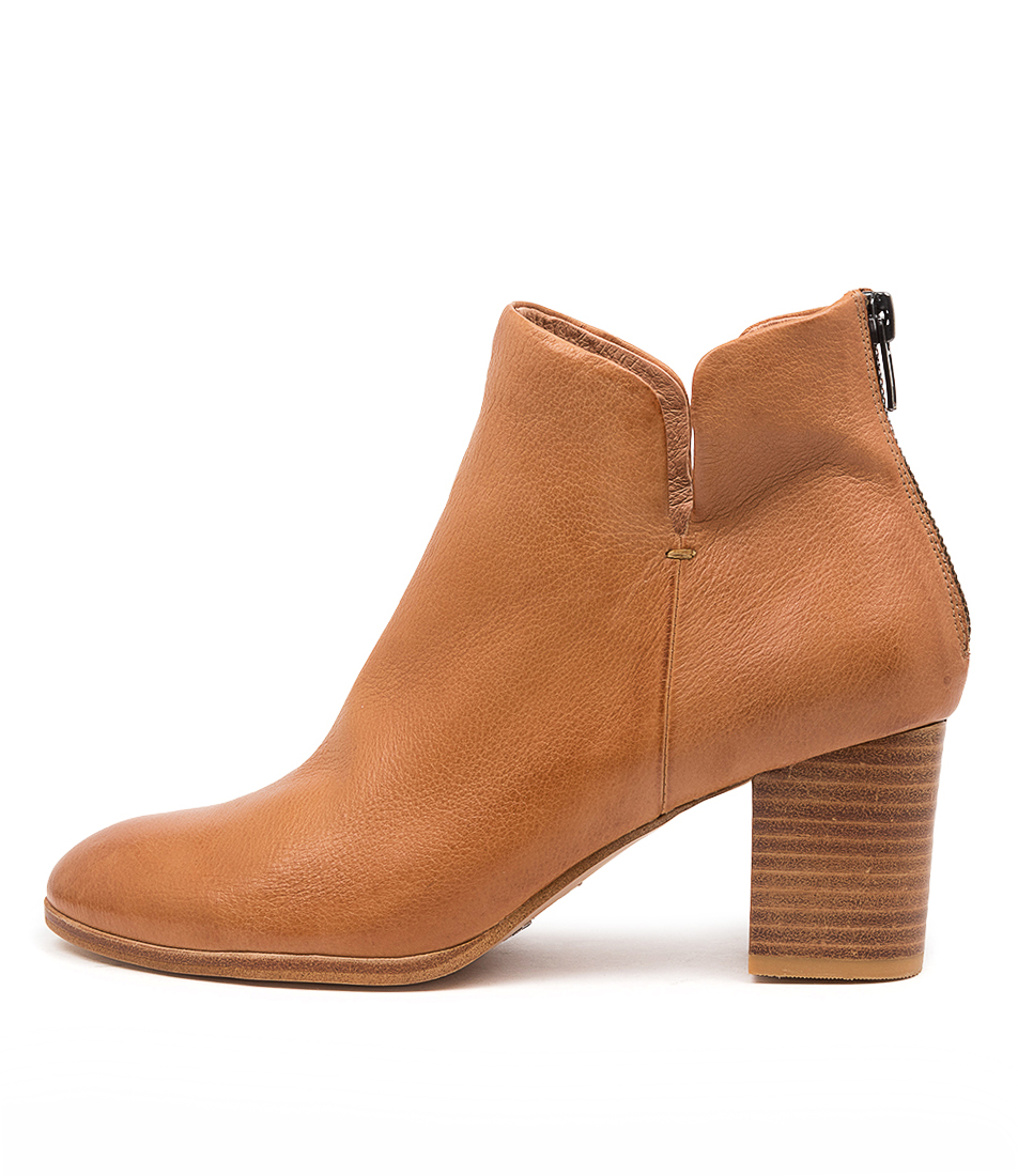 deitha cafe boot