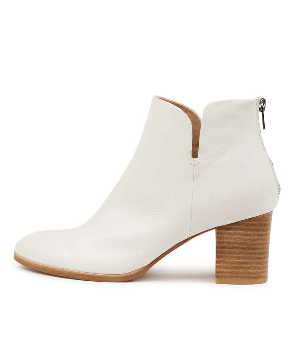 deitha cafe boot