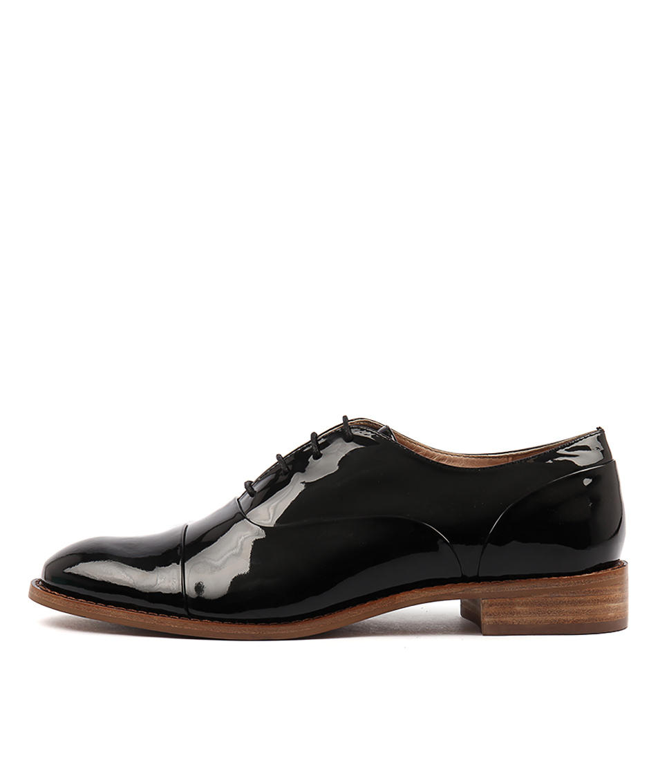 midas black flats
