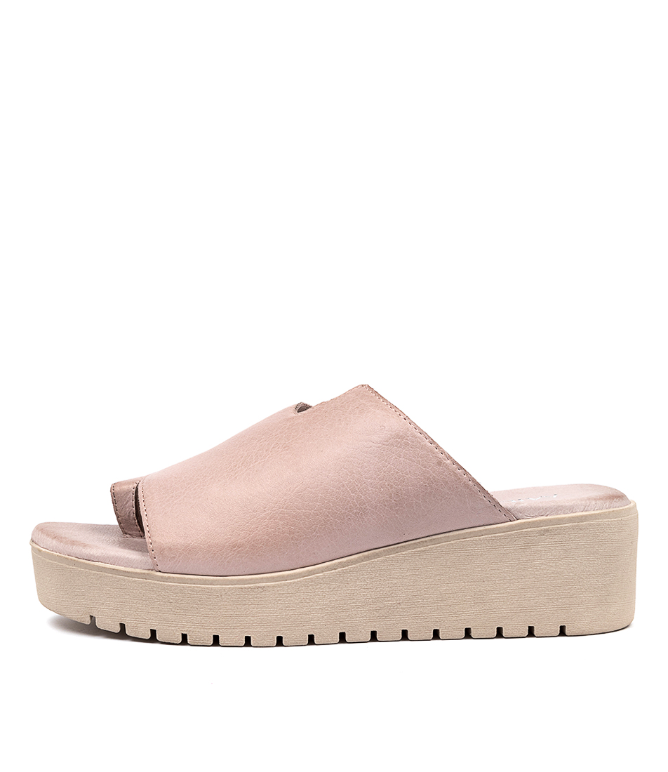 Medium Heels | Shop Medium Heels Online from Midas