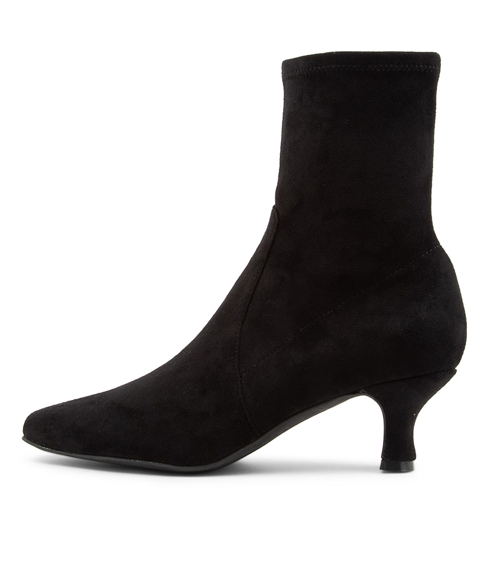 Buy Womens Boots Online at Midas