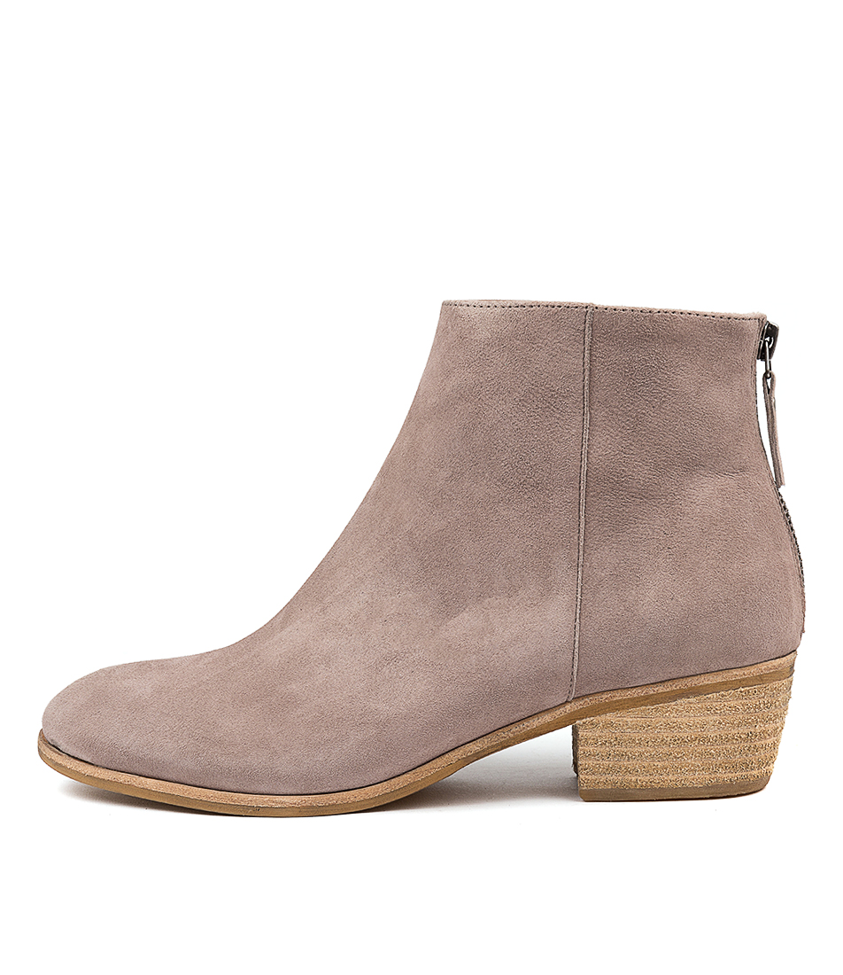 mollini long boots