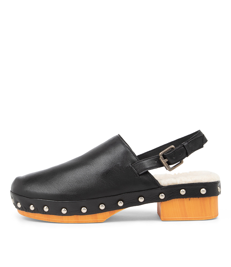 mollini flat sandals