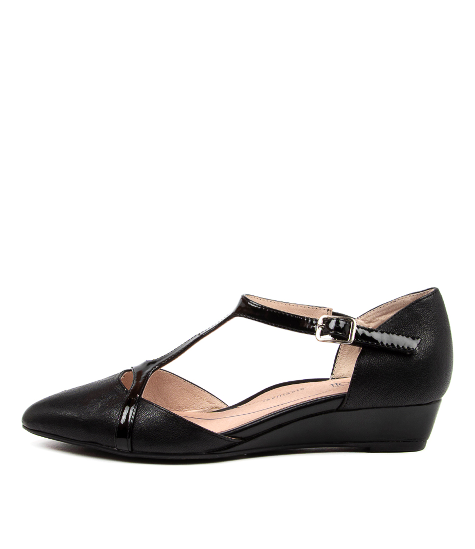 Leather sabots Flat shoes