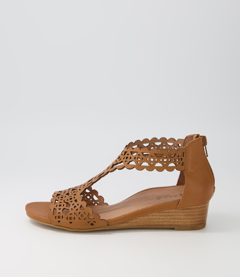 Game Dark Nude Leather Sandals By Supersoft Shop Online At Diana Ferrari