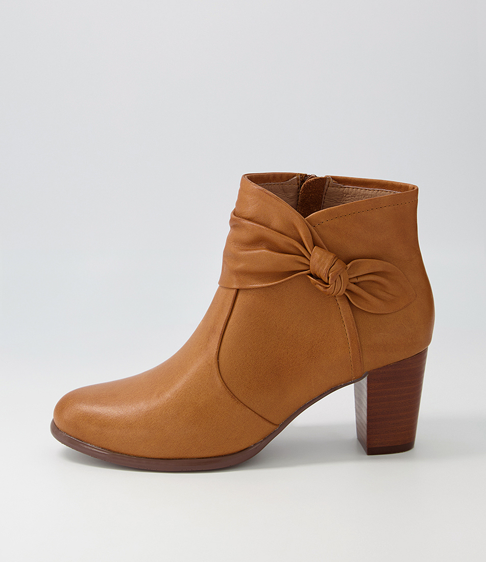 Creesh Black Leather Ankle Boots by Supersoft Shop Online at Diana Ferrari