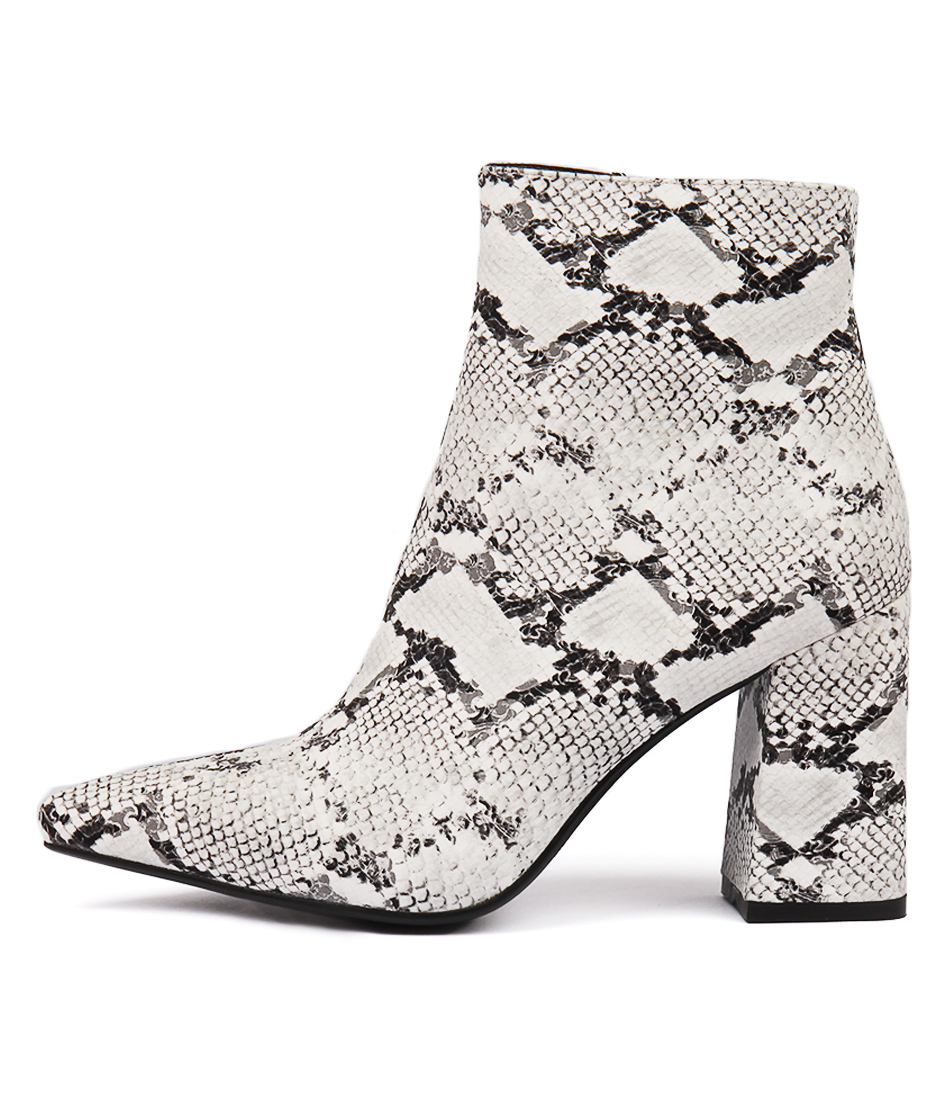 therapy snake alloy boots