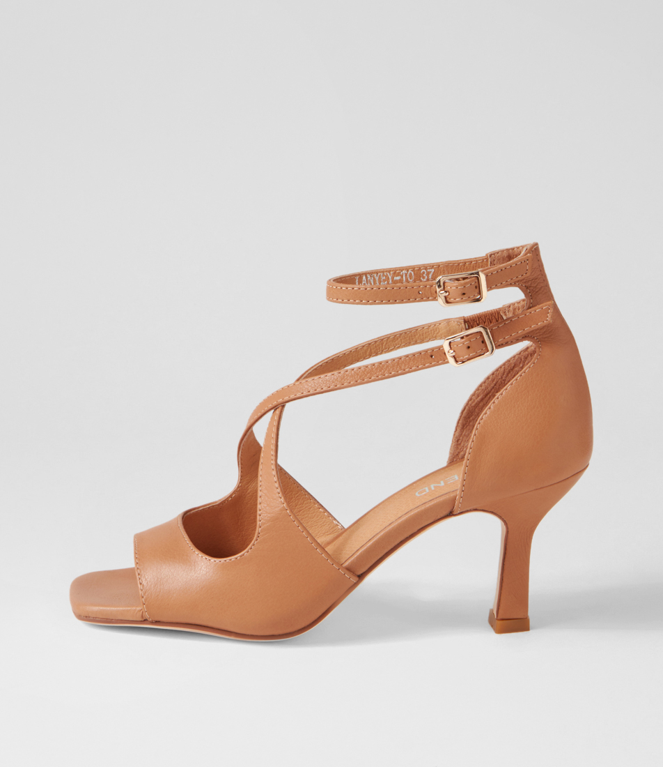 Lily Nudes Leather Sandal