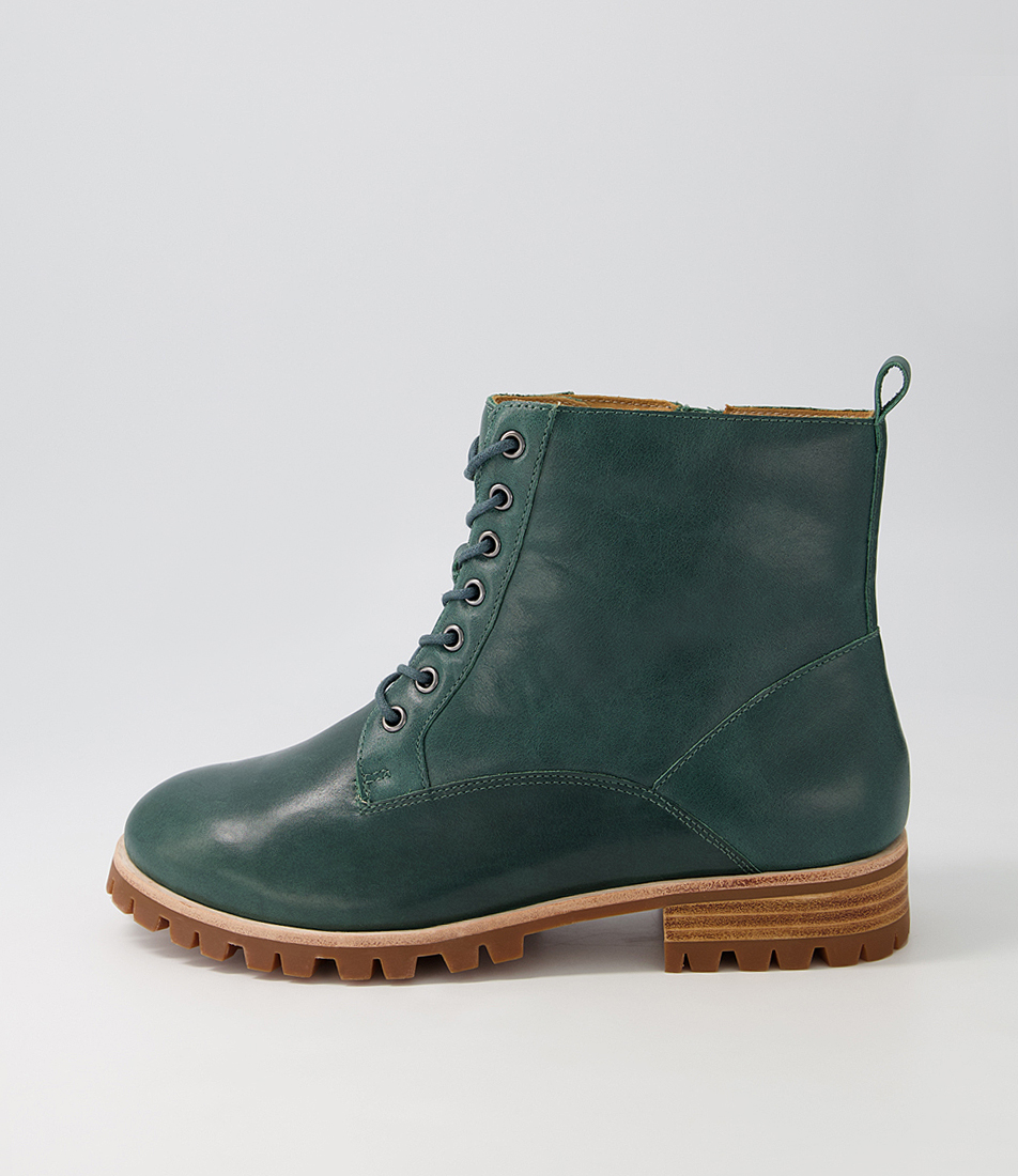 Minoru W Black Leather Lace Up Boots by Ziera Shop Online at Cinori